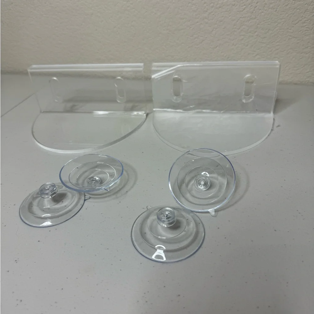 NWT Clear Acrylic Wall Mounts with Suction Cups For Windows, Glass, Mirrors,Etc